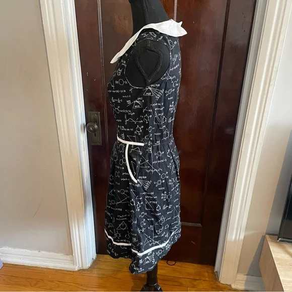 Retrolicious Math Equation Collared Dress - Picture 12 of 12